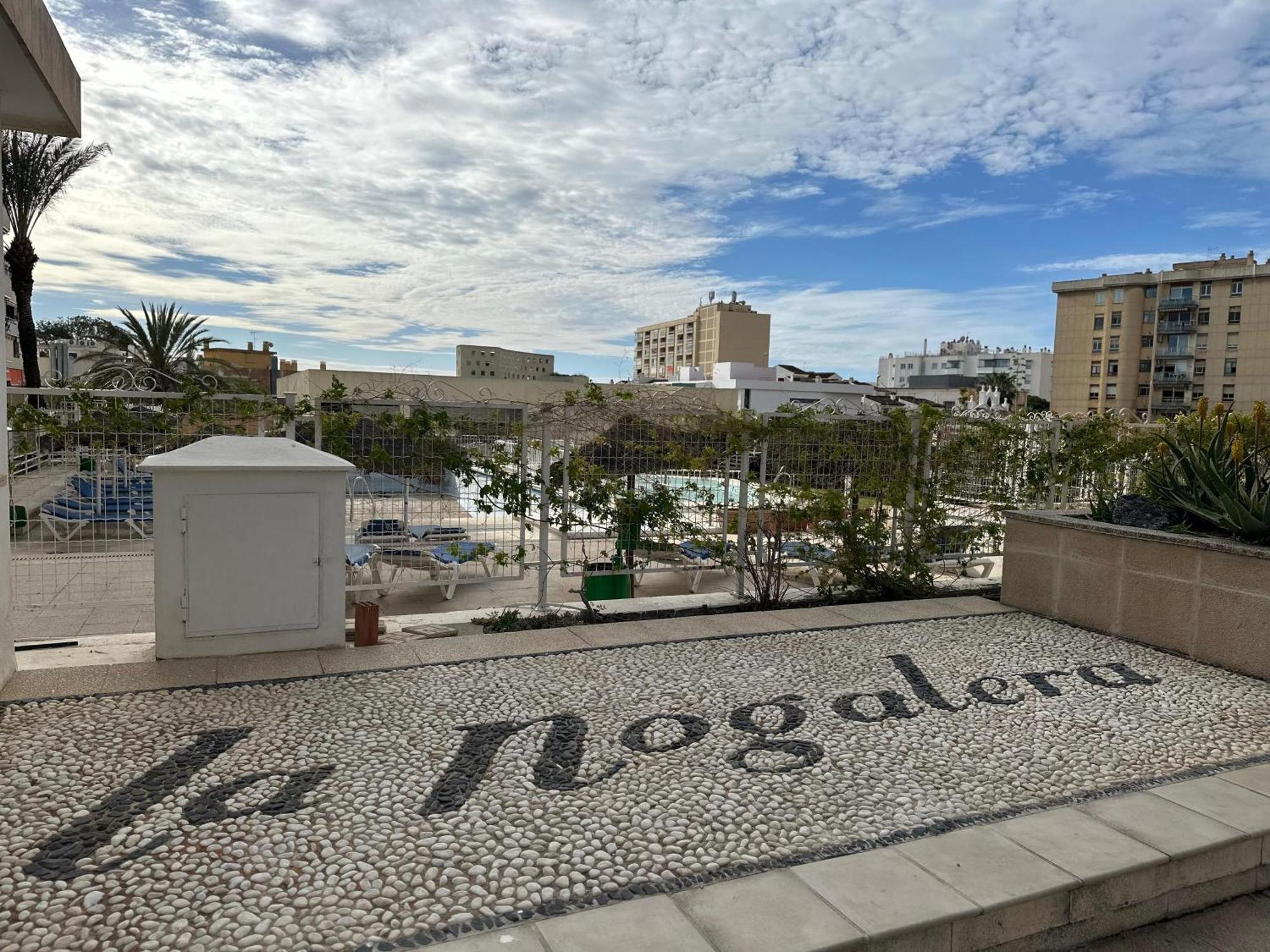 Appartement Nog - La Nogalera, 2 Dorm, 2 Banos, Terraza, Piscina, Wifi Torremolinos